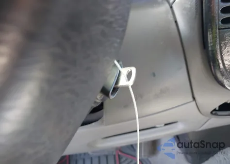 1998 Ford F-150 Lariat/Standard/Xl/Xlt from USA, damaged, VIN 1FTZX1762WKA77677